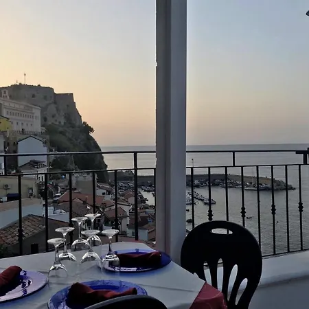 Mm Nocleg ze śniadaniem Scilla